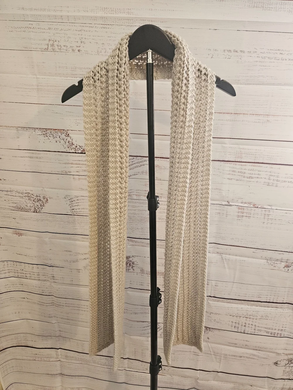 Neutral Grey Knit Scarf